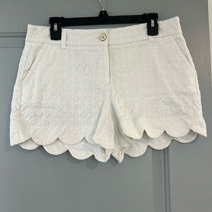 Crown & Ivy Women's White Summer Shorts Size 8 Scalloped Hem